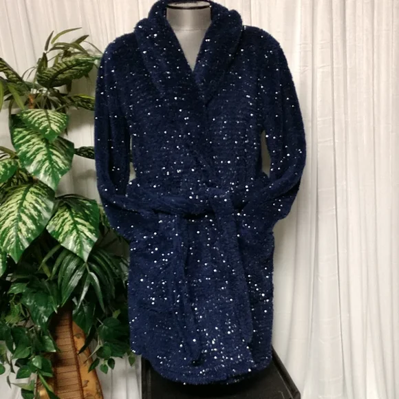 Jenni Robe (M) - Picture 5 of 7